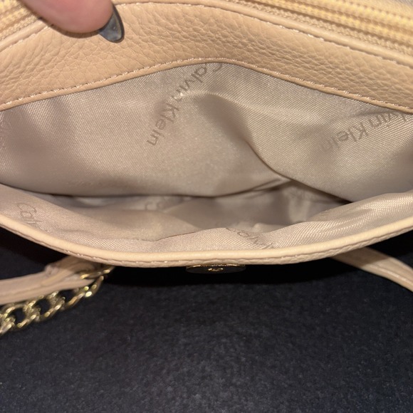 Calvin Klein Pebbled Leather Peach Chain Crossbody Purse Gold Lock Charm EUC‎ - Picture 14 of 16